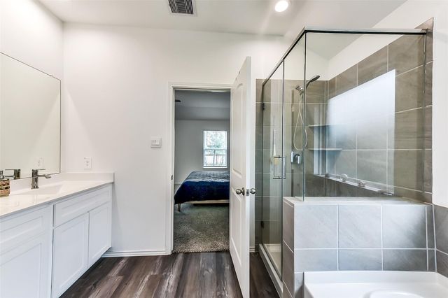 3041 Emerald Ocean Drive, Katy, TX 77493