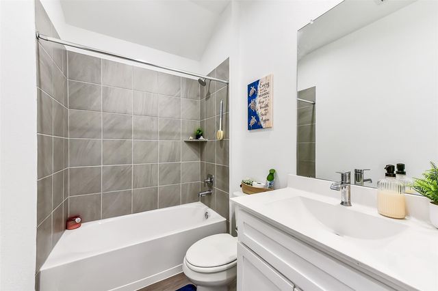 3041 Emerald Ocean Drive, Katy, TX 77493