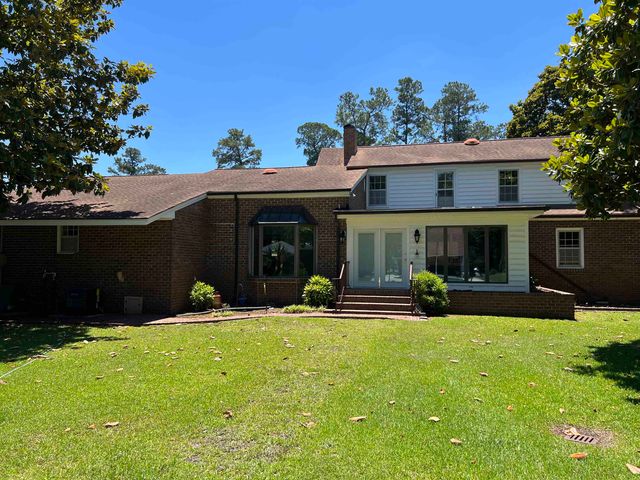 5619 Main St., Loris, SC 29569