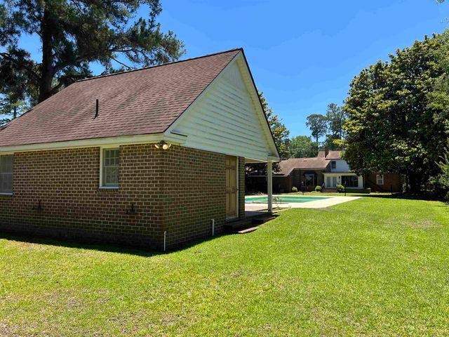 5619 Main St., Loris, SC 29569