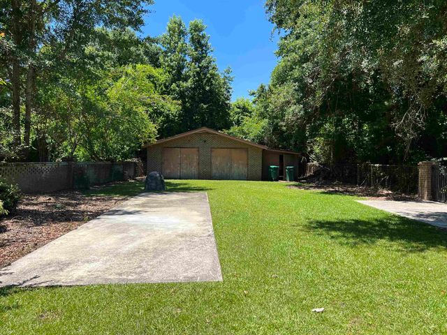 5619 Main St., Loris, SC 29569