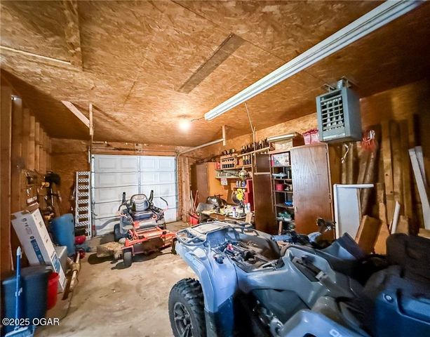 201 S Scaramucci Road, Pittsburg, KS 66762