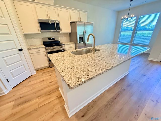16639 Aspen Lane, Athens, AL 35611
