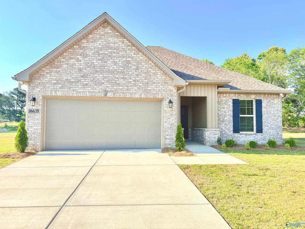 16639 Aspen Lane, Athens, AL 35611