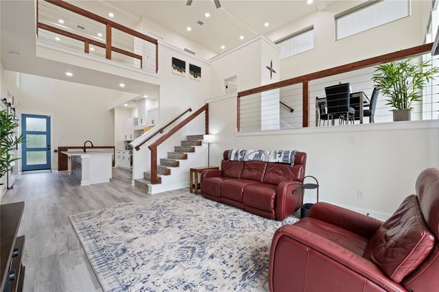 13149 W 6th Street, Santa Fe, TX 77510