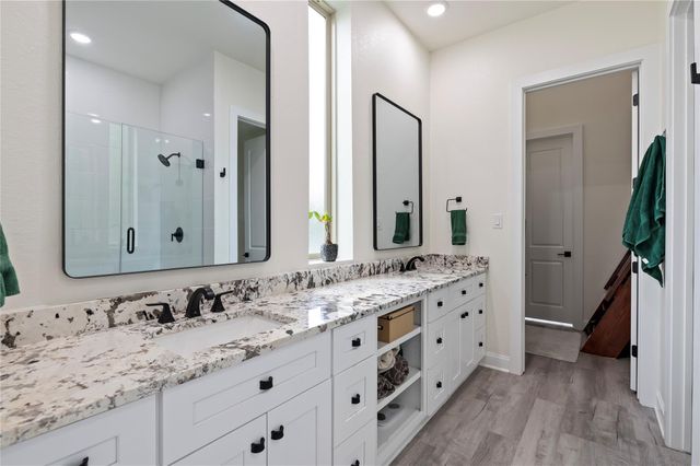 13149 W 6th Street, Santa Fe, TX 77510