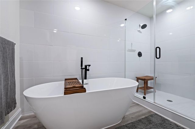 13149 W 6th Street, Santa Fe, TX 77510