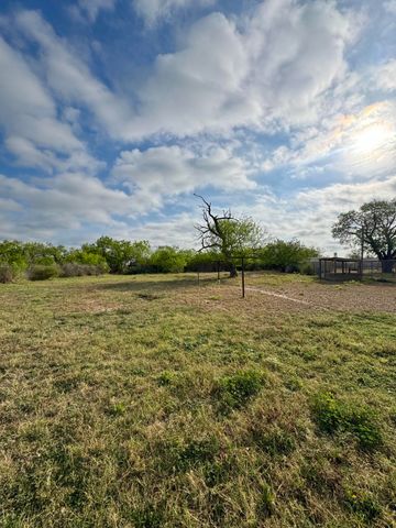 1926 Brown Street, San Angelo, TX 76903