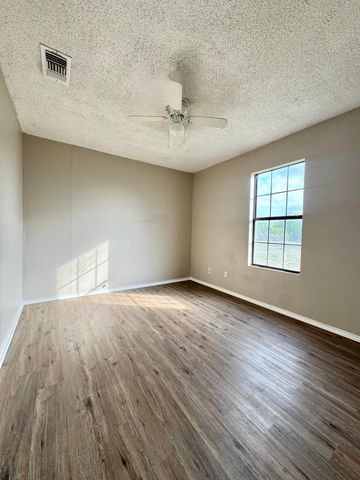 1926 Brown Street, San Angelo, TX 76903
