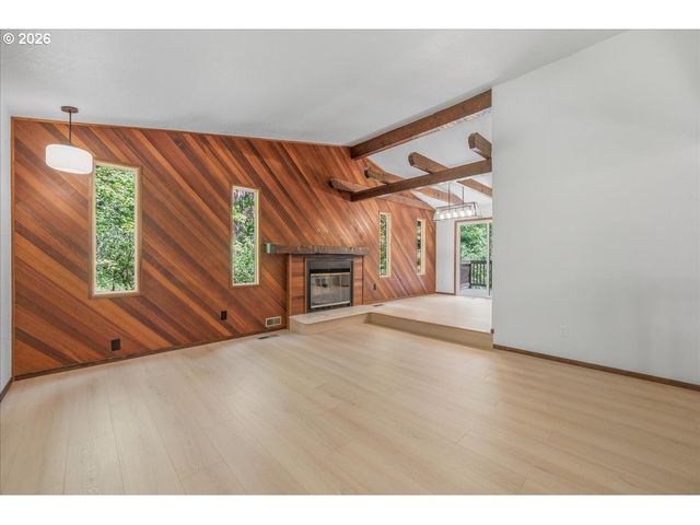 22755 Se KINGSWOOD Ct, Damascus, OR 97089
