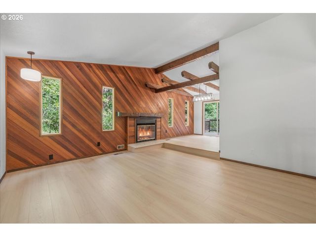 22755 Se KINGSWOOD Ct, Damascus, OR 97089