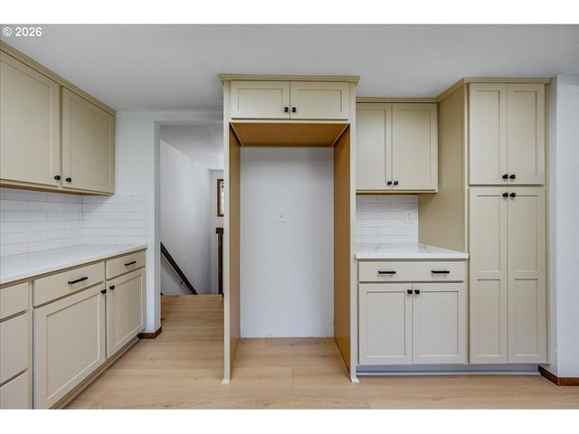 22755 Se KINGSWOOD Ct, Damascus, OR 97089