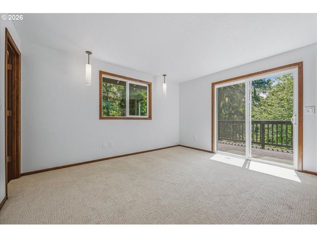 22755 Se KINGSWOOD Ct, Damascus, OR 97089