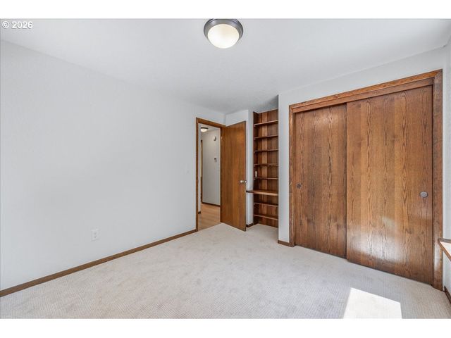 22755 Se KINGSWOOD Ct, Damascus, OR 97089
