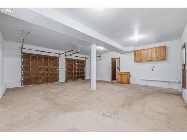 22755 Se KINGSWOOD Ct, Damascus, OR 97089