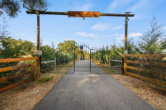 23016 NW 102ND AVENUE, Alachua, FL 32615