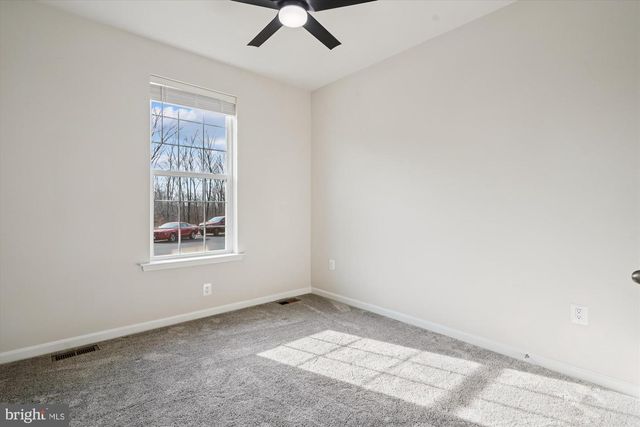 6211 BOBCAT LN, King George, VA 22485