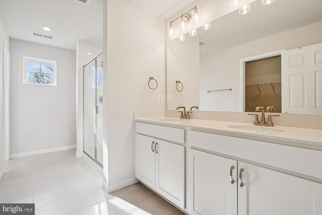 6211 BOBCAT LN, King George, VA 22485