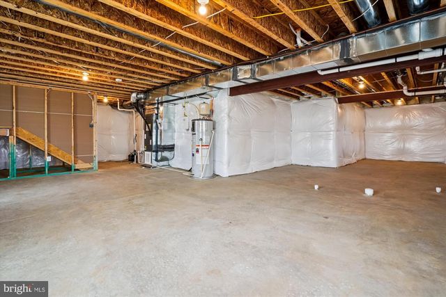 6211 BOBCAT LN, King George, VA 22485