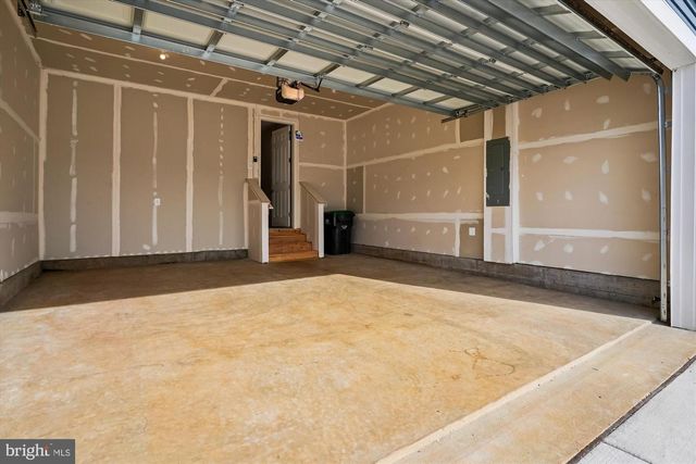 6211 BOBCAT LN, King George, VA 22485