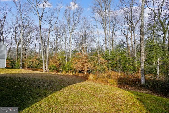 6211 BOBCAT LN, King George, VA 22485