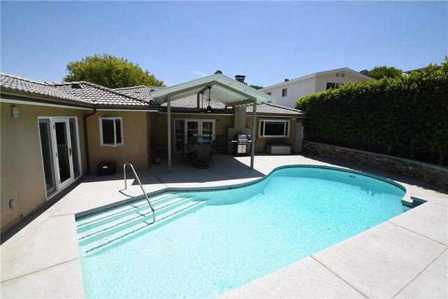 26409 Via Desmonde, Lomita, CA 90717
