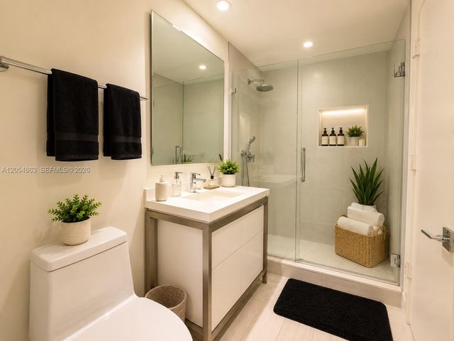 2000 Metropica Way 2011, Sunrise, FL 33323