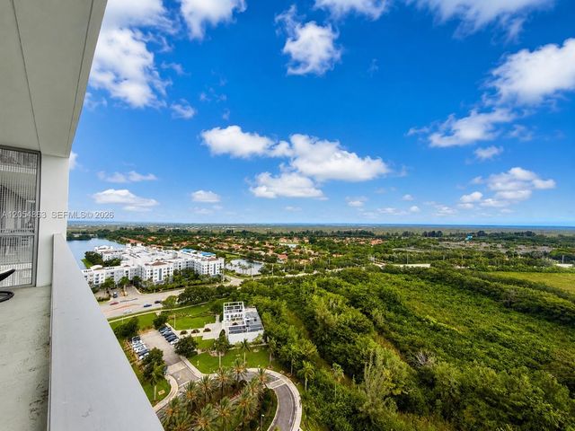 2000 Metropica Way 2011, Sunrise, FL 33323