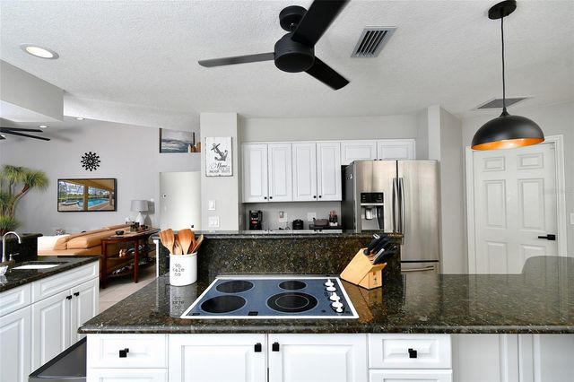 3945 CAPE COLE BOULEVARD, Punta Gorda, FL 33955