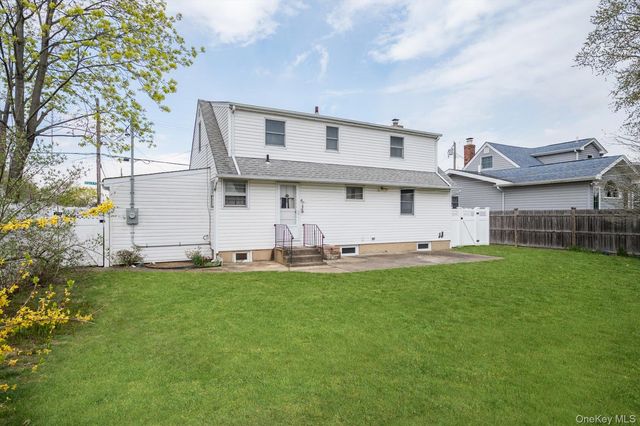 64 Arlyn Drive E, Massapequa, NY 11758