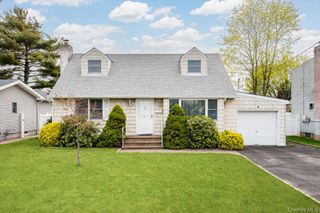 64 Arlyn Drive E, Massapequa, NY 11758