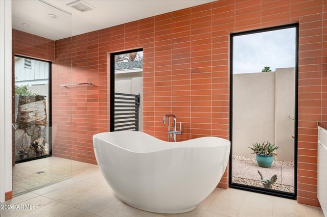 515 W ORANGEWOOD Avenue, Phoenix, AZ 85021