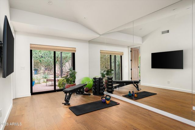 515 W ORANGEWOOD Avenue, Phoenix, AZ 85021