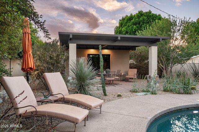 515 W ORANGEWOOD Avenue, Phoenix, AZ 85021