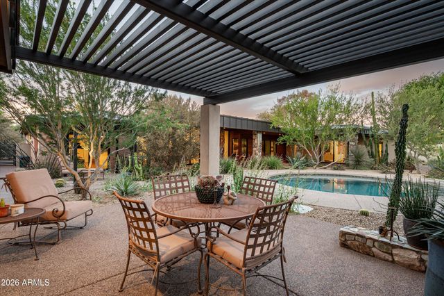 515 W ORANGEWOOD Avenue, Phoenix, AZ 85021