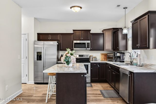 2164 Dawson Cabin Road, Jacksonville, NC 28540