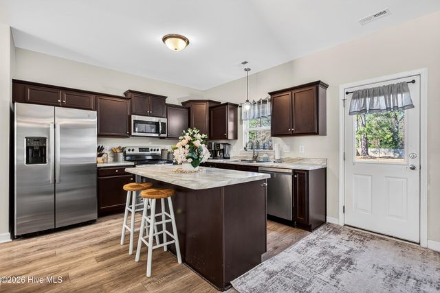 2164 Dawson Cabin Road, Jacksonville, NC 28540