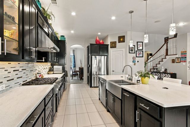 1833 Auburn Drive, Carrollton, TX 75007