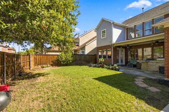 1833 Auburn Drive, Carrollton, TX 75007