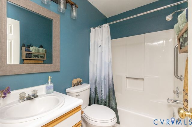 222 Water Pointe Ct, Chesterfield, VA 23112