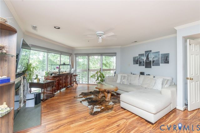 222 Water Pointe Ct, Chesterfield, VA 23112