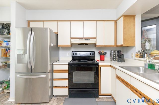 222 Water Pointe Ct, Chesterfield, VA 23112