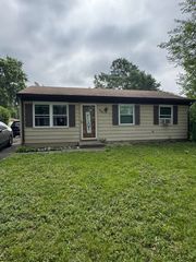 264 Creekside Drive, Bolingbrook, IL 60440