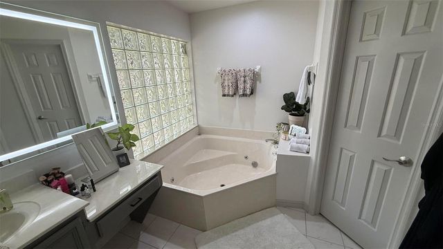 623 YORKSHIRE DRIVE, Oviedo, FL 32765
