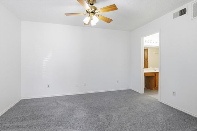 551 Ranch Trail 195, Irving, TX 75063
