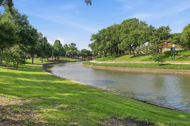 551 Ranch Trail 195, Irving, TX 75063