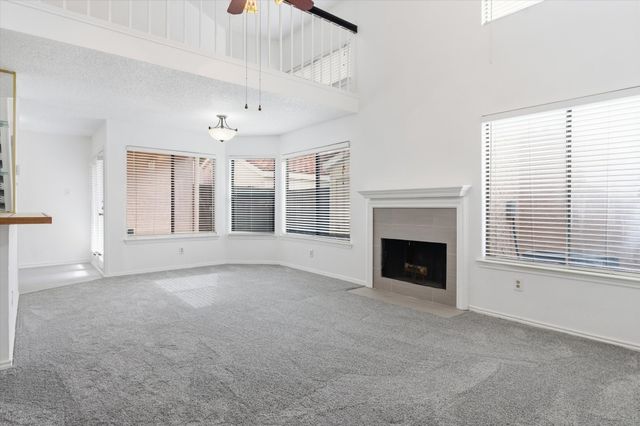 551 Ranch Trail 195, Irving, TX 75063