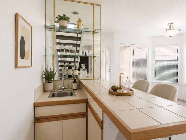 551 Ranch Trail 195, Irving, TX 75063