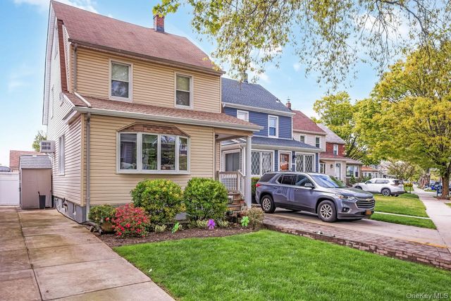 88-68 Commonwealth Boulevard, Bellerose, NY 11426