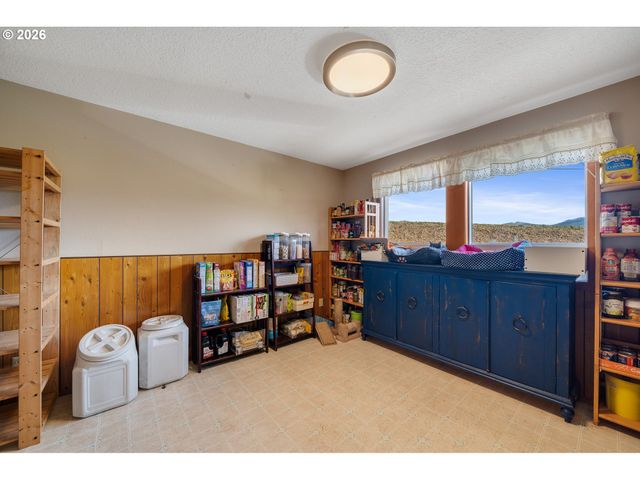 1590 MCCORMICK LOOP Rd, Tillamook, OR 97141